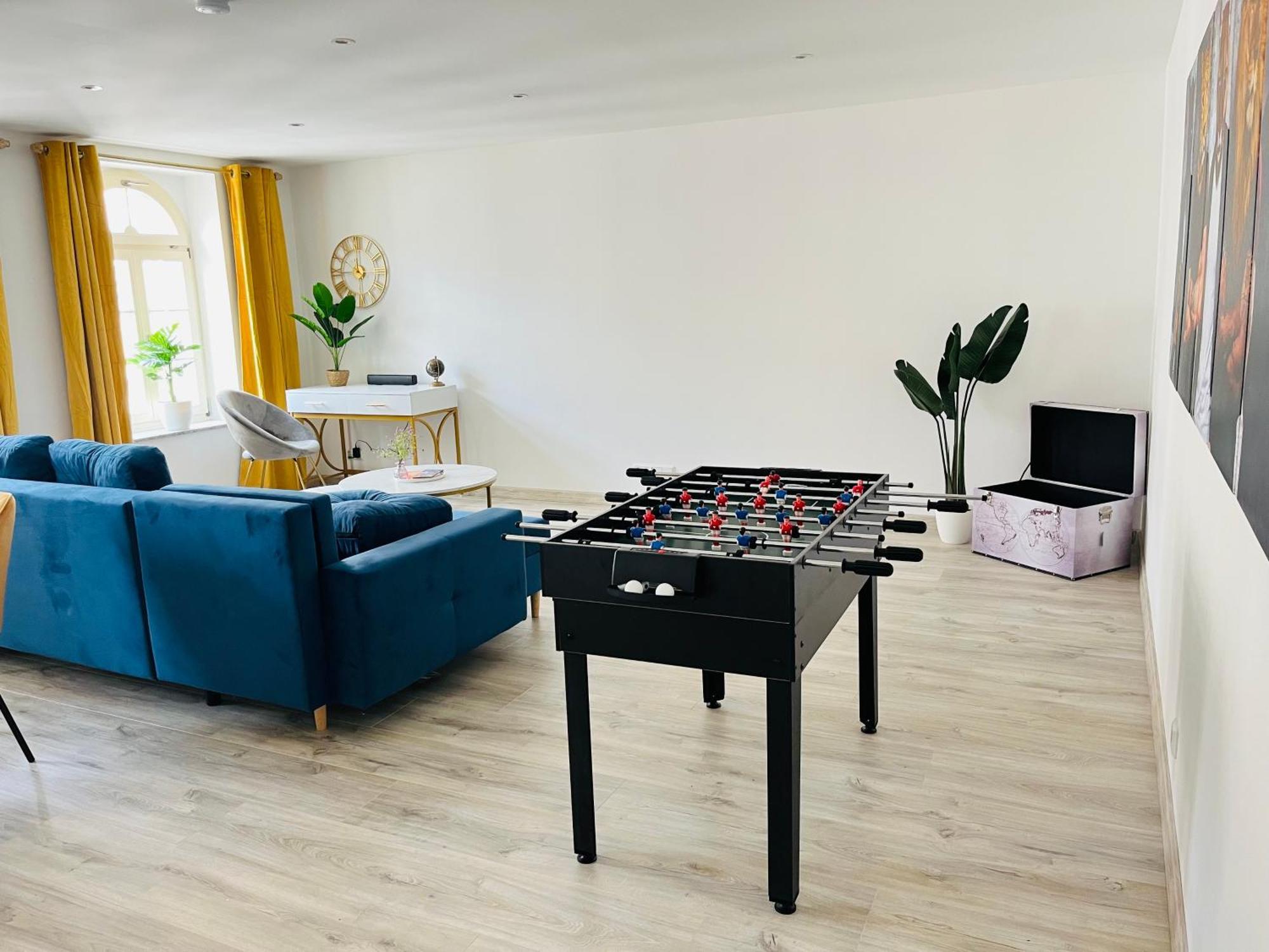 Filmap-Charmant-Modern-Zentral-Balkon-Beamer-Spieletisch غورليتز المظهر الخارجي الصورة